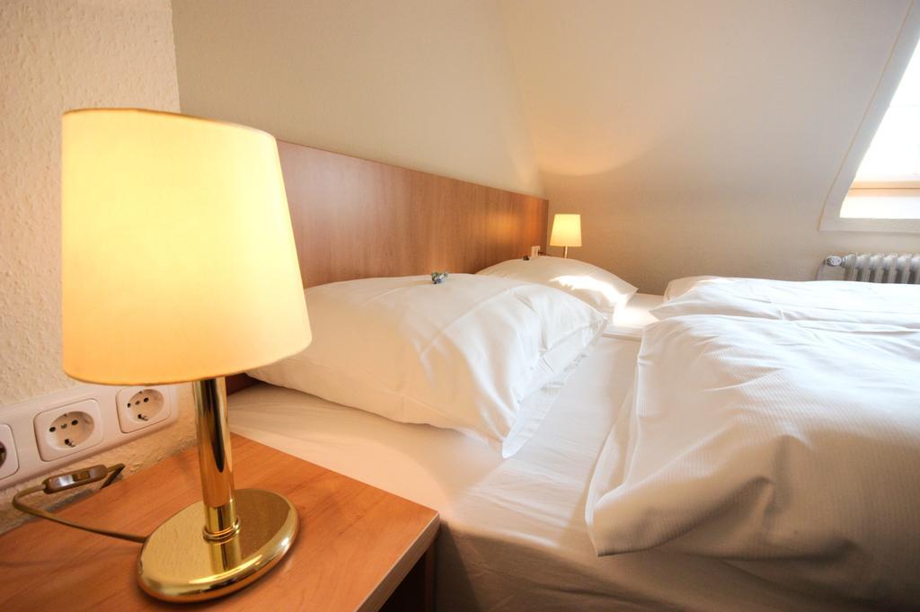 Hotel Wiking Кил Стая снимка